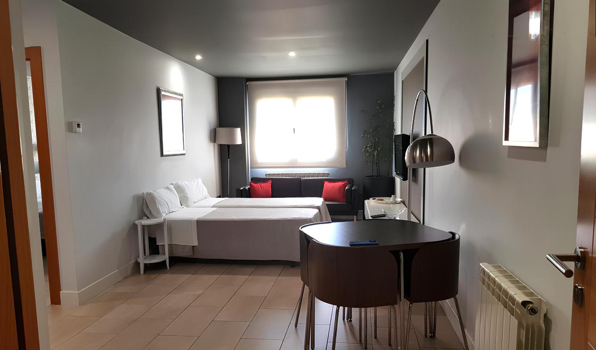 Apartahotel Comforsuite Boecillo Extérieur photo